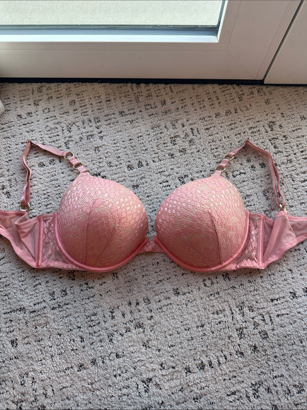 Victoria's Secret Blush Pink Lace Push-Up Bra